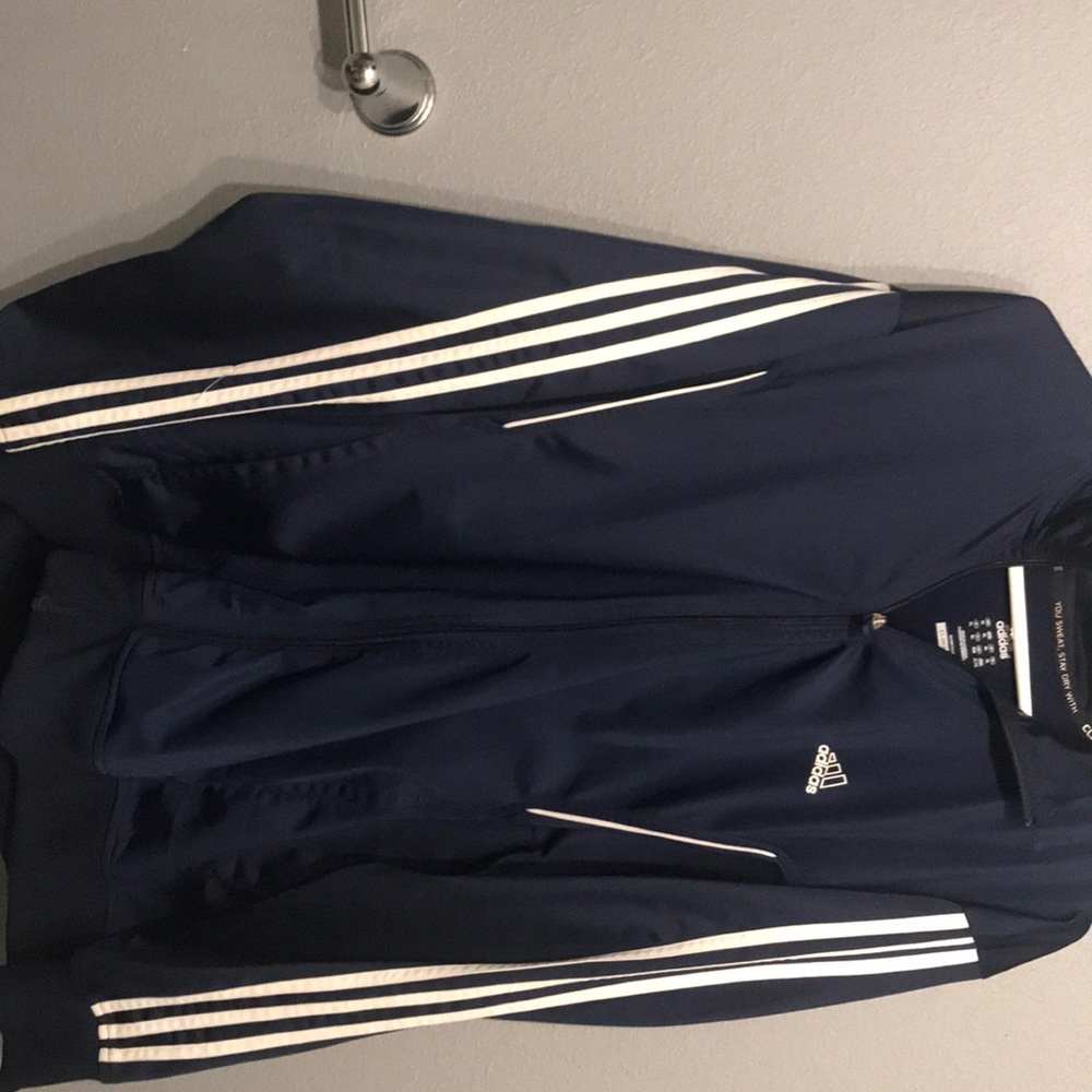 Climalite adidas 3 stripes like new condition 🤤